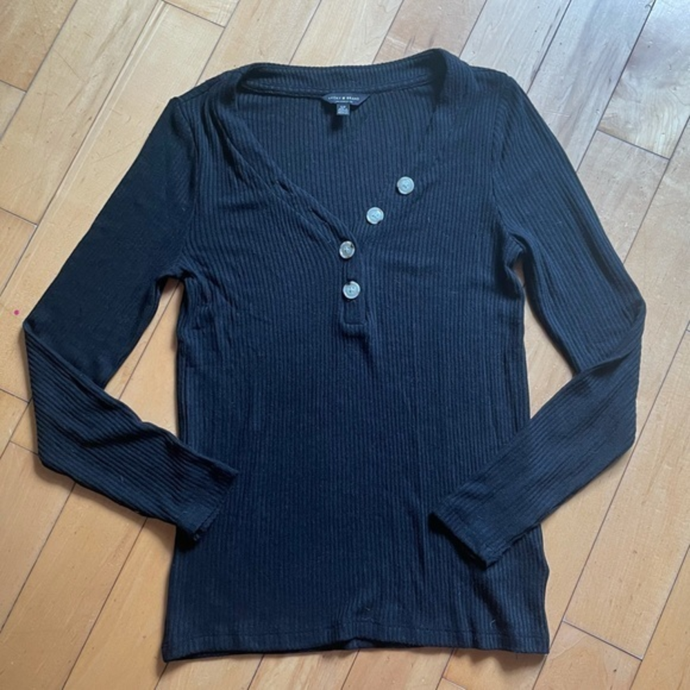 Lucky Brand v Neck Button Shirt S‎